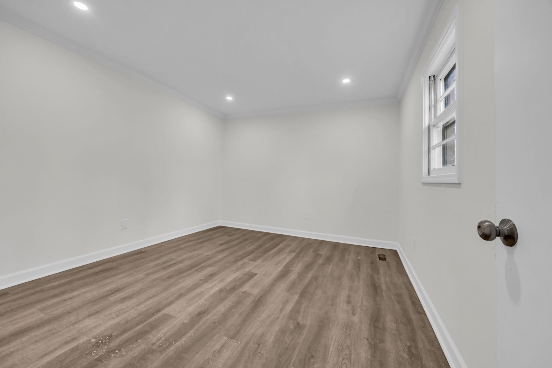 504 Danner Dr.  Photo 16