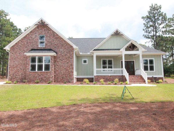 110 Lawrence Overlook, Seven Lakes, NC 27376