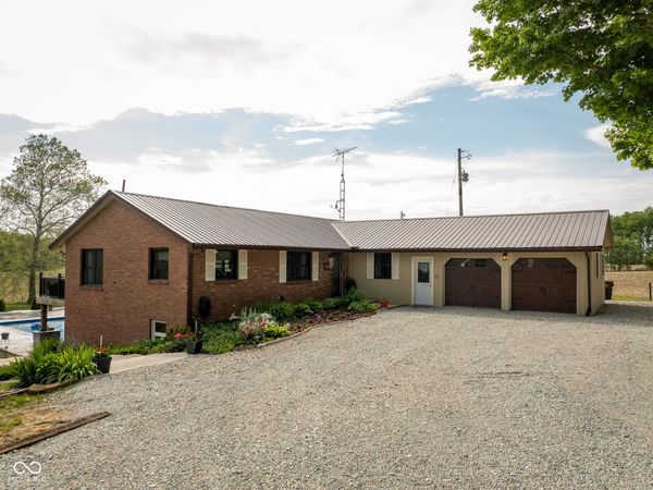580 Indiana 1 , Cambridge City, IN 47327
