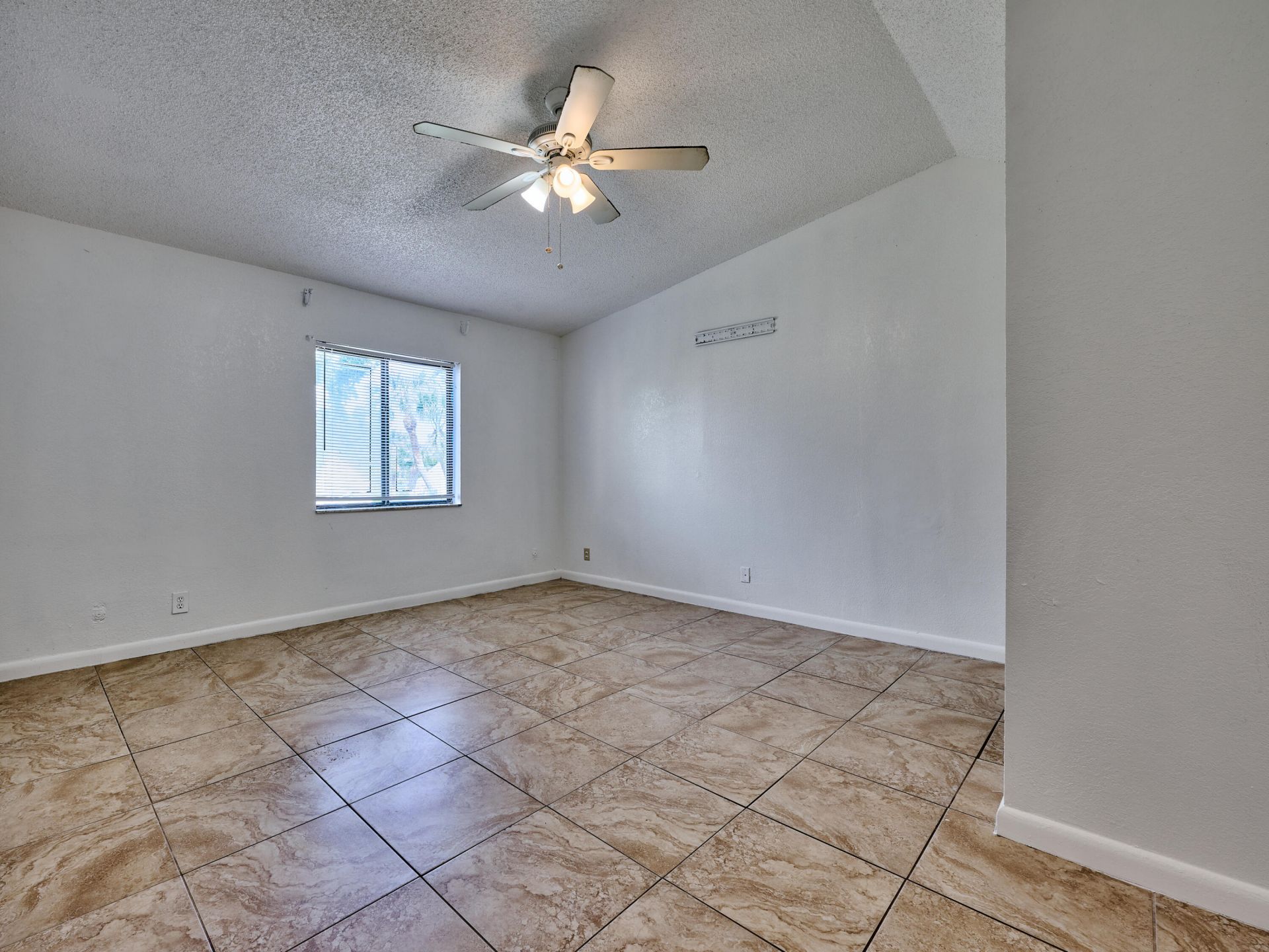 57 Peachtree Place, Boynton Beach, FL 33436 Photo