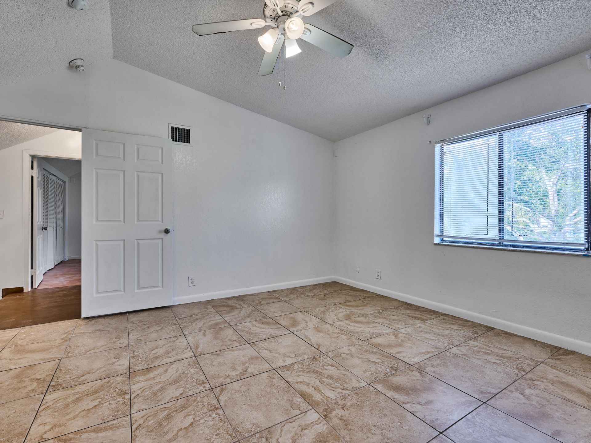 57 Peachtree Place, Boynton Beach, FL 33436 Photo