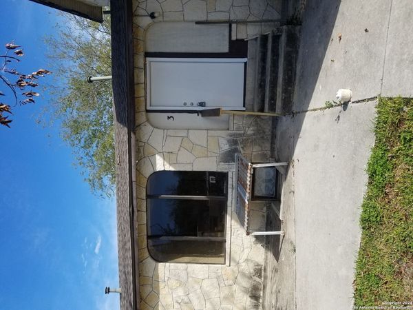 600 Monticello Ct, Unit 3, San Antonio, TX 78223