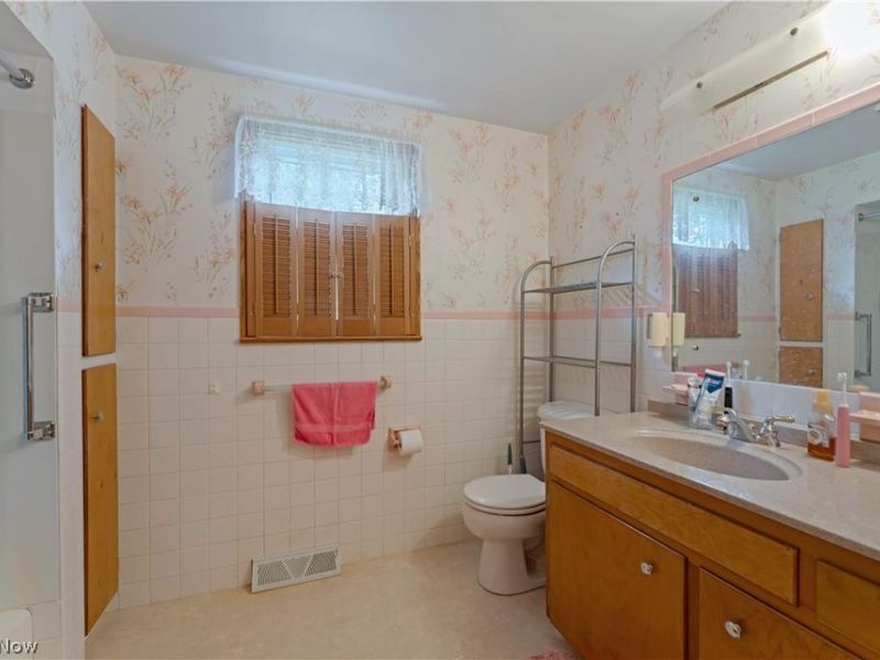 680 Forest Ridge Drive, Youngstown, OH 44512 Photo 22