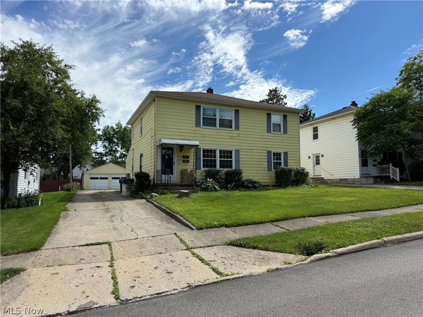 1890-1900 Silver Lake Avenue , Cuyahoga Falls, OH 44223