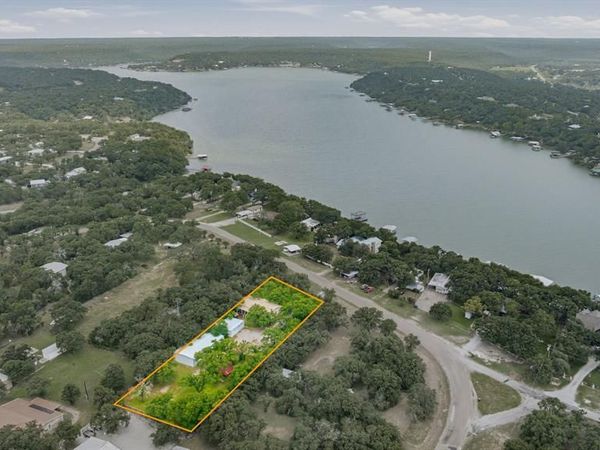 1645 N Lakeview Drive , Palo Pinto, TX 76484