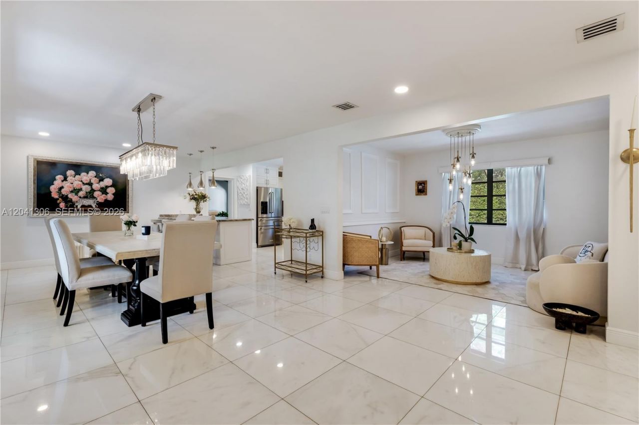 8480 SW 66th St , Miami, FL 33143 Photo