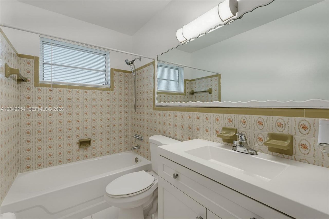 4296 NW 2nd Ter , Unit 4296, Miami, FL 33126 Photo