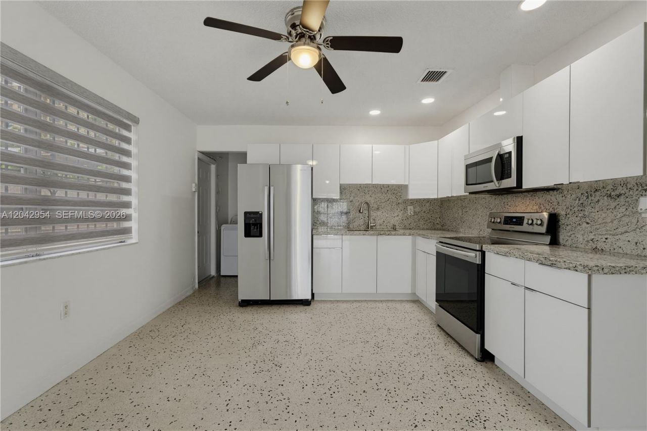4296 NW 2nd Ter , Unit 4296, Miami, FL 33126 Photo