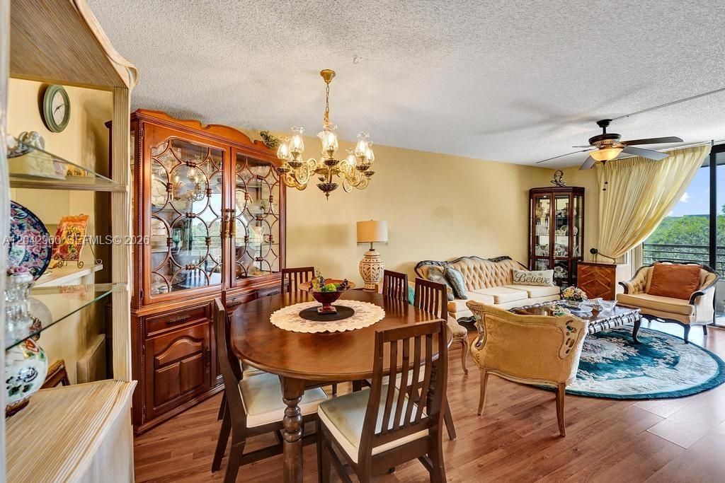 1000 Colony Point Cir, Unit 422, Pembroke Pines, FL 33026 Photo