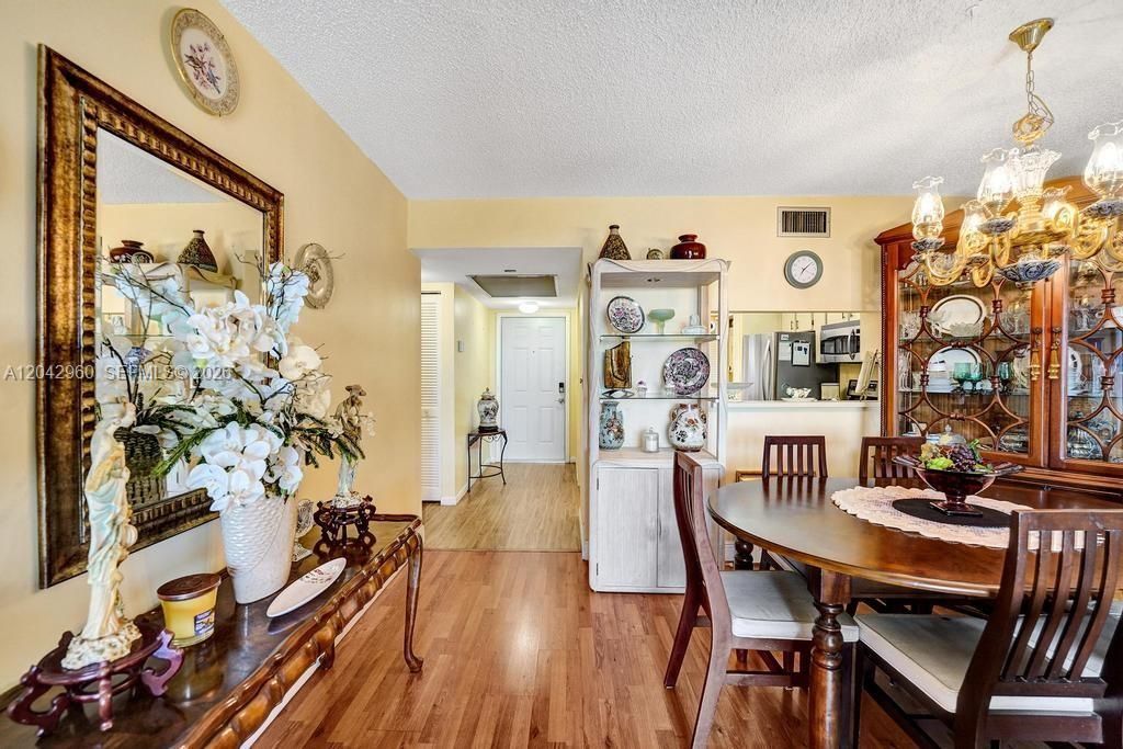 1000 Colony Point Cir, Unit 422, Pembroke Pines, FL 33026 Photo