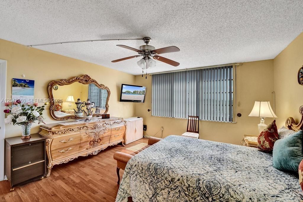 1000 Colony Point Cir, Unit 422, Pembroke Pines, FL 33026 Photo