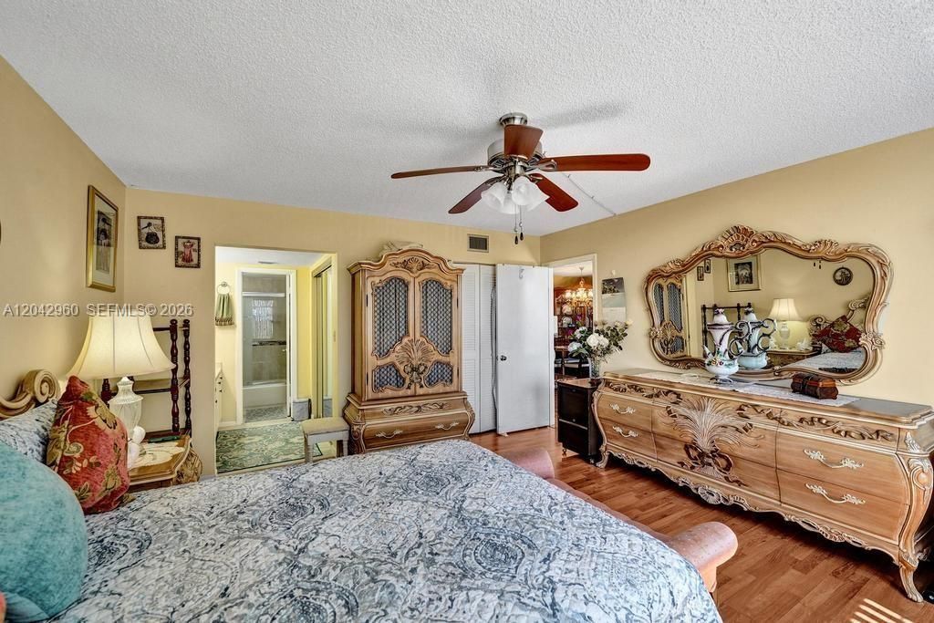 1000 Colony Point Cir, Unit 422, Pembroke Pines, FL 33026 Photo