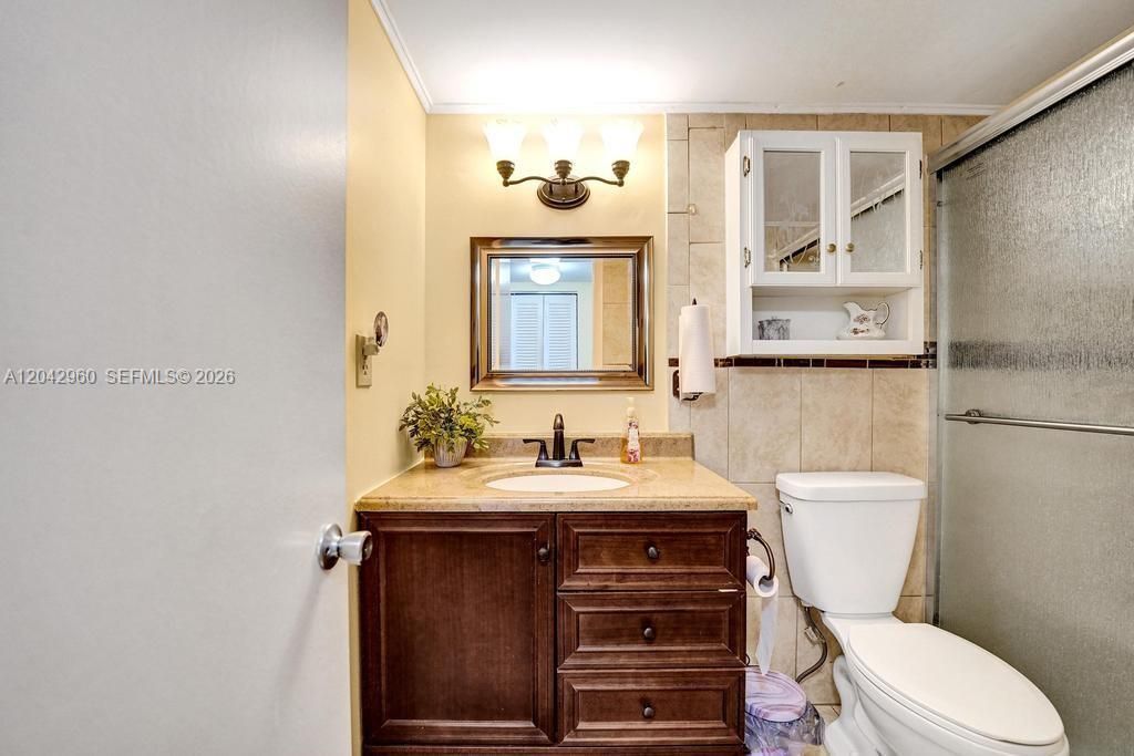 1000 Colony Point Cir, Unit 422, Pembroke Pines, FL 33026 Photo
