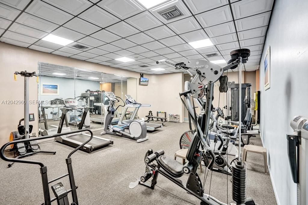 1000 Colony Point Cir, Unit 422, Pembroke Pines, FL 33026 Photo