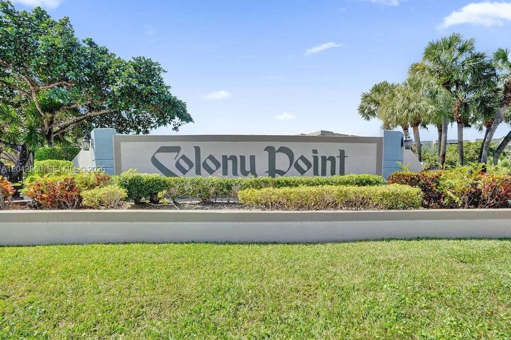 1000 Colony Point Cir, Unit 422, Pembroke Pines, FL 33026 Photo