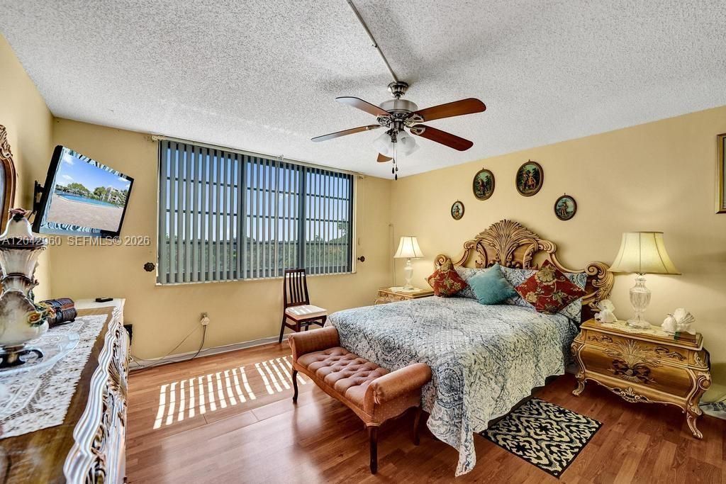1000 Colony Point Cir, Unit 422, Pembroke Pines, FL 33026 Photo