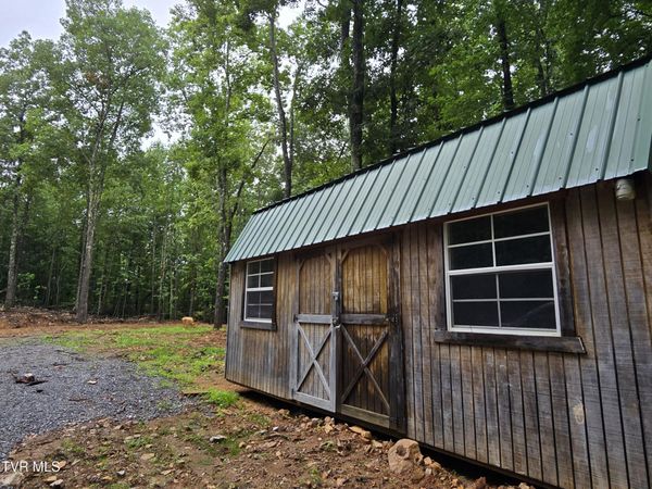 180 Bill Nave Loop, Elizabethton, TN 37643