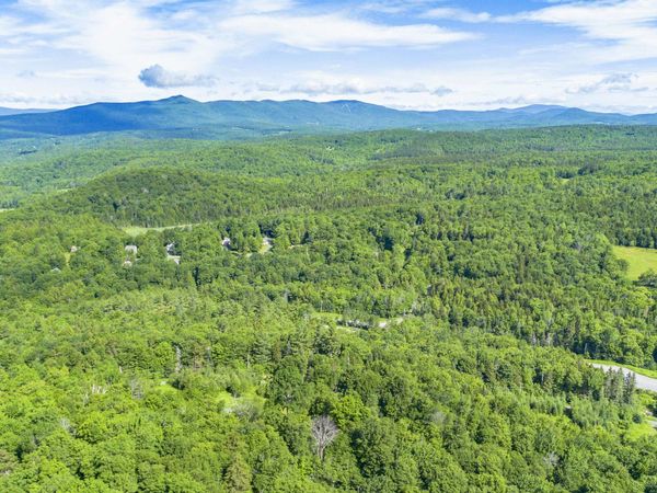 216 Ghastly Job Way, Wilmington, VT 05363