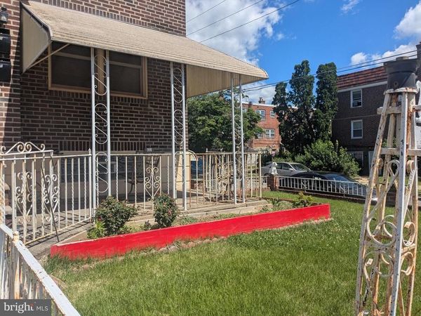 1327 E WEAVER STREET, PHILADELPHIA, PA 19150