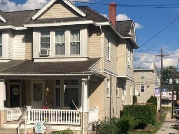 300 E WALNUT STREET, KUTZTOWN, PA 19530