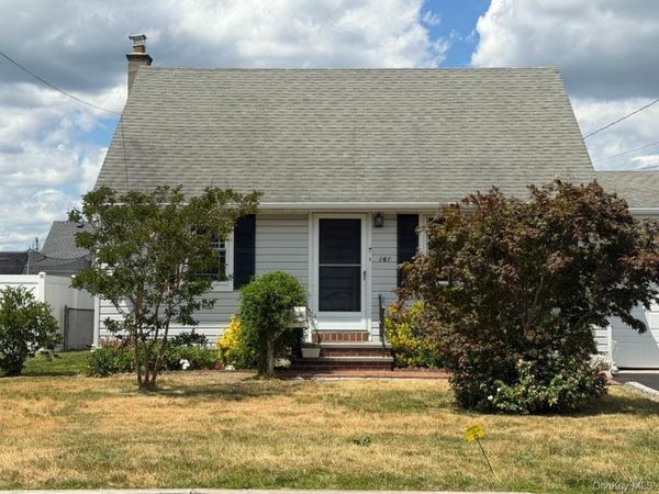 161 Van Buren Street, West Babylon, NY 11704