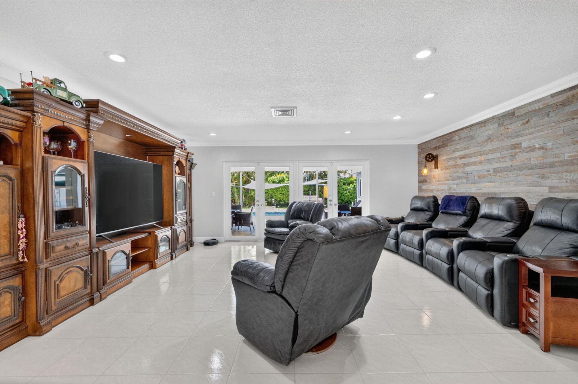 1940 SW 73rd Avenue, Plantation, FL 33317 Photo