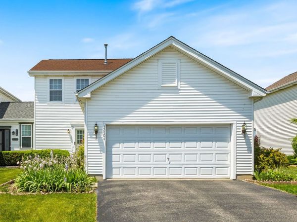 32504 Millstone Circle , Lakemoor, IL 60051