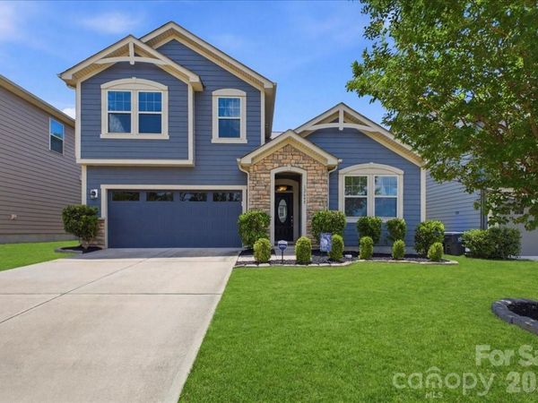 12628 Heath Grove Drive, Huntersville, NC 28078