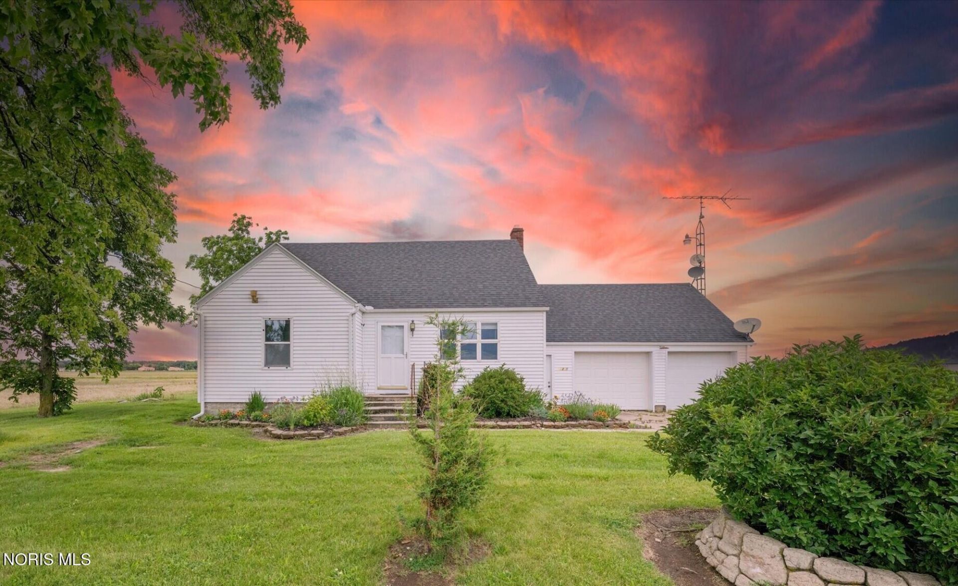14245 W State Route 163, Oak Harbor, OH 43449 Main Photo