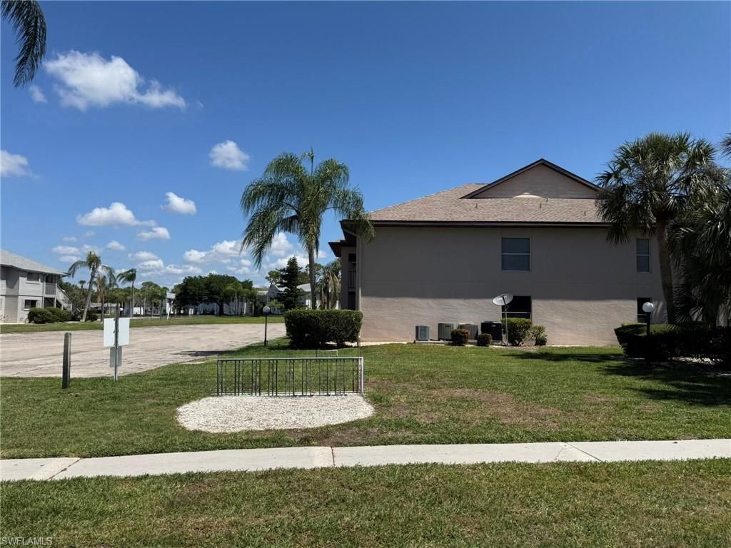 5751 Foxlake Dr, Unit A, North Fort Myers, FL 33917 Photo