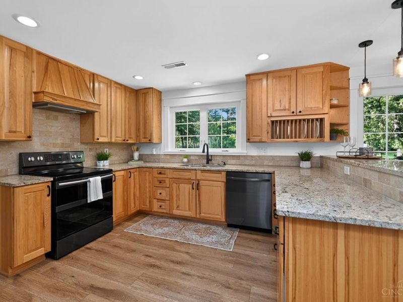 7995 Remington Road, Indian Hill, OH 45242 Photo 28