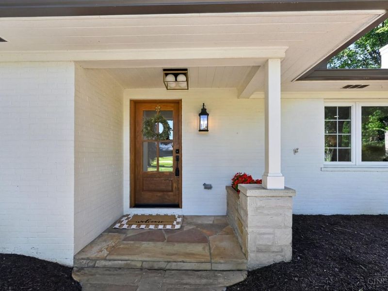 7995 Remington Road, Indian Hill, OH 45242 Photo 5