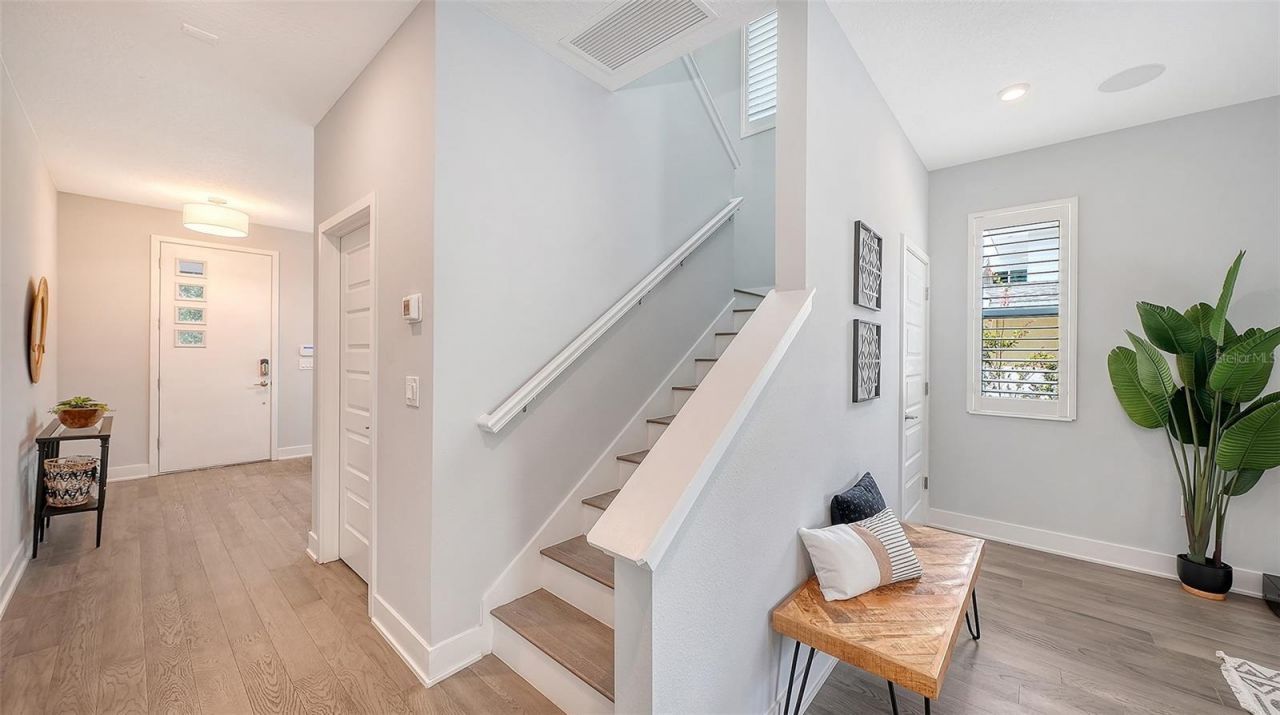 2554 Floyd Street, Sarasota, FL 34239 Photo
