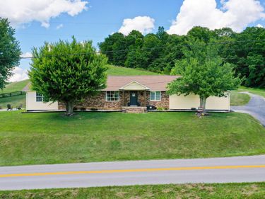641 State Hwy 3444 , Annville, KY 40402