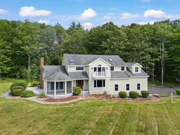 101 Mansion Road, Dunbarton, NH 03046