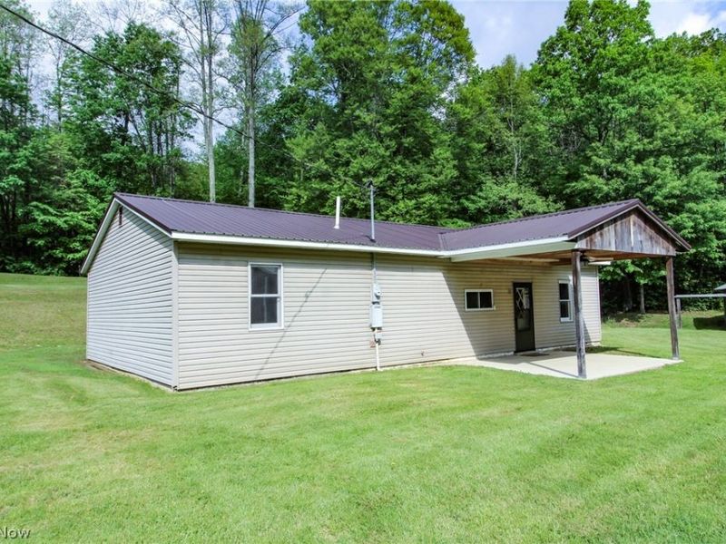 10195 Goosecreek Road, Roseville, OH 43777 Photo 6