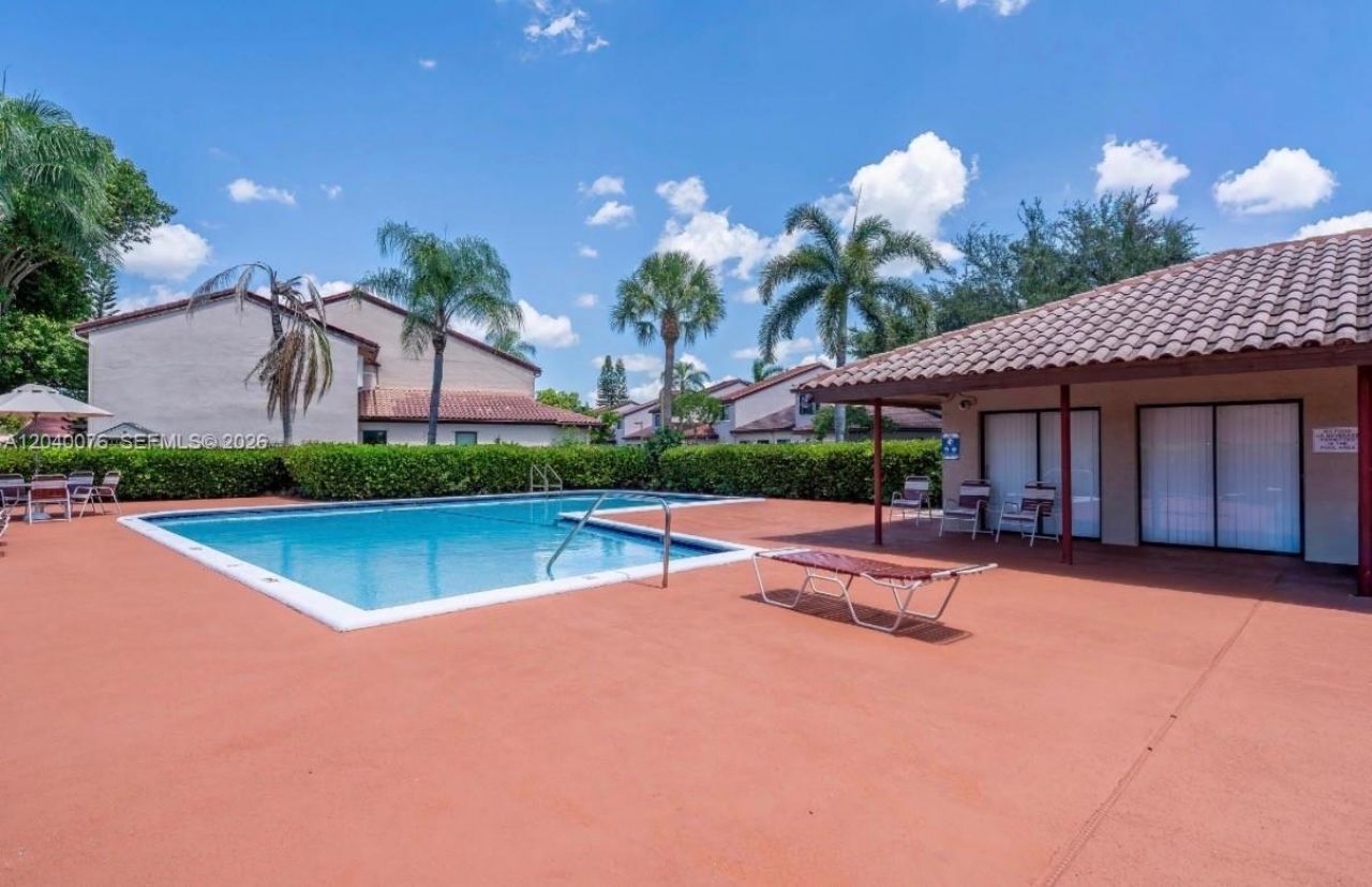 3539 W Inverrary Blvd W, Lauderhill, FL 33319 Photo