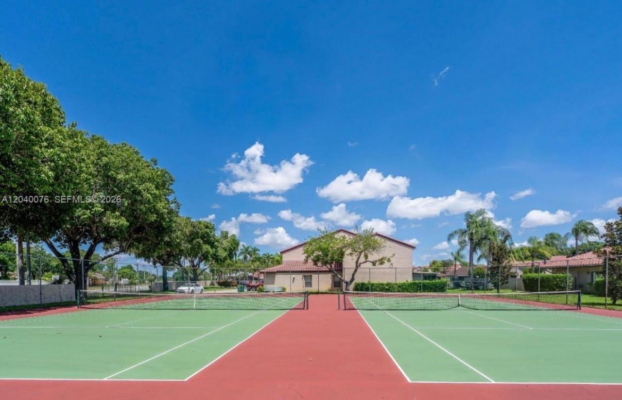 3539 W Inverrary Blvd W, Lauderhill, FL 33319 Photo