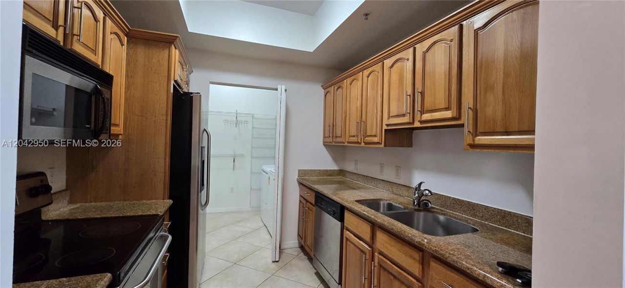 3590 Coral Way, Unit 902, Miami, FL 33145 Photo