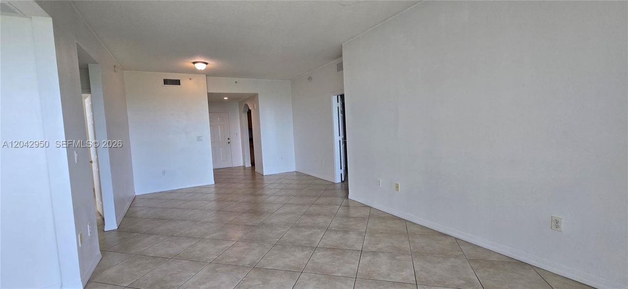 3590 Coral Way, Unit 902, Miami, FL 33145 Photo