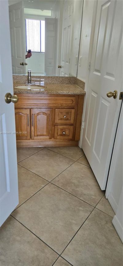 3590 Coral Way, Unit 902, Miami, FL 33145 Photo