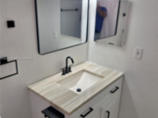 16950 W Dixie Hwy A335 Hwy, Unit 335, North Miami Beach, FL 33160