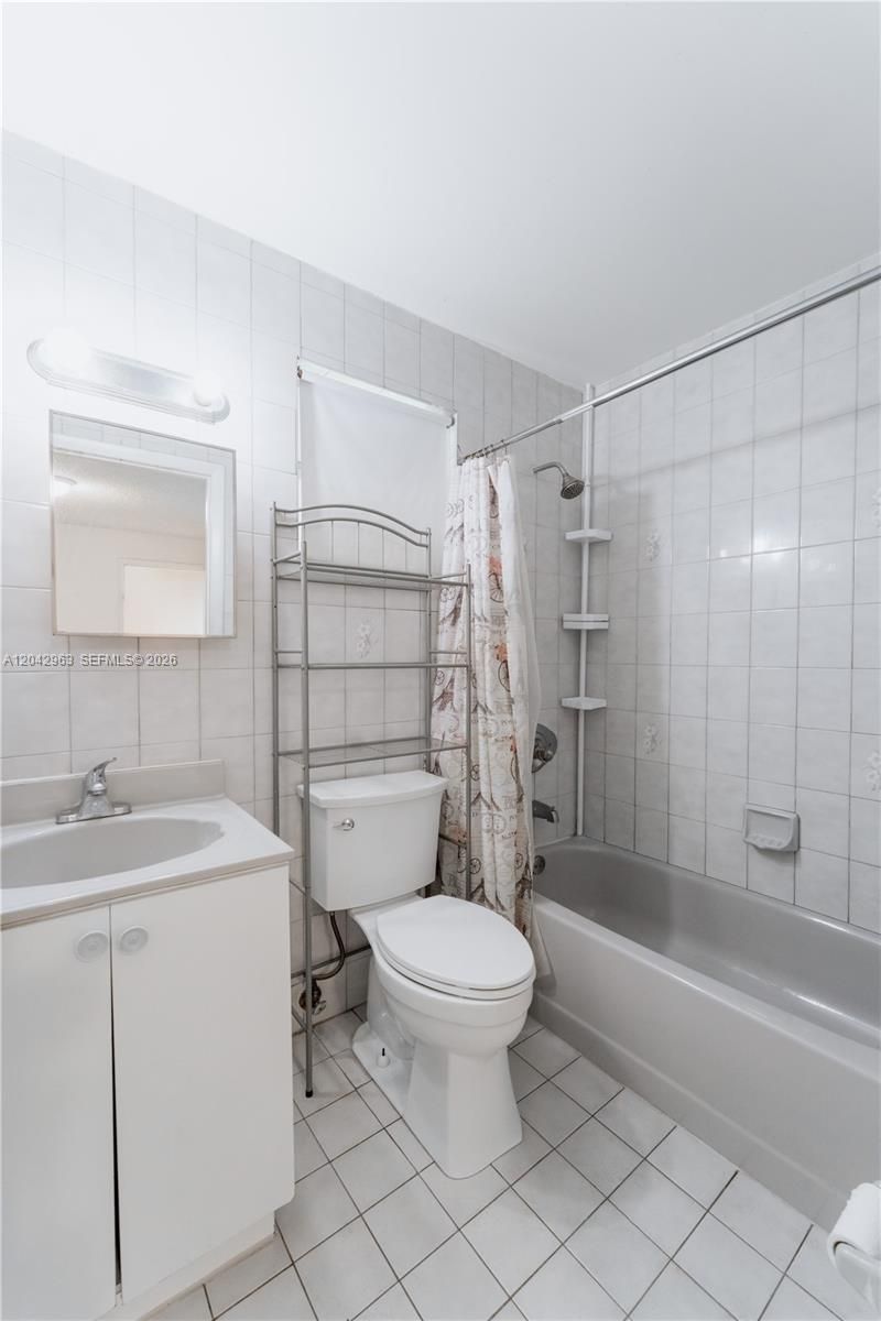 9265 SW 38th St , Miami, FL 33165 Photo