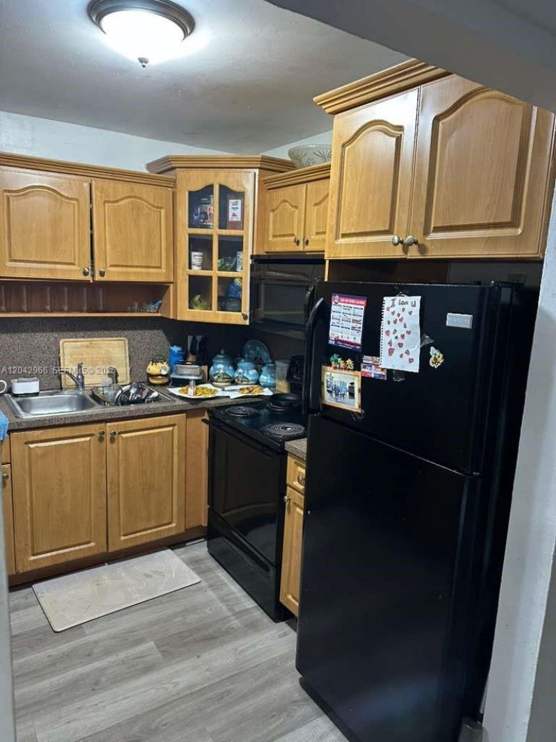 6125 W 20th Ave , Unit 312, Hialeah, FL 33012 Photo
