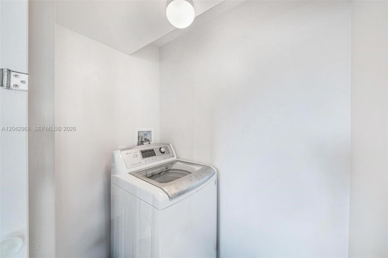 2097 S Ocean Dr, Unit 411, Hallandale Beach, FL 33009 Photo