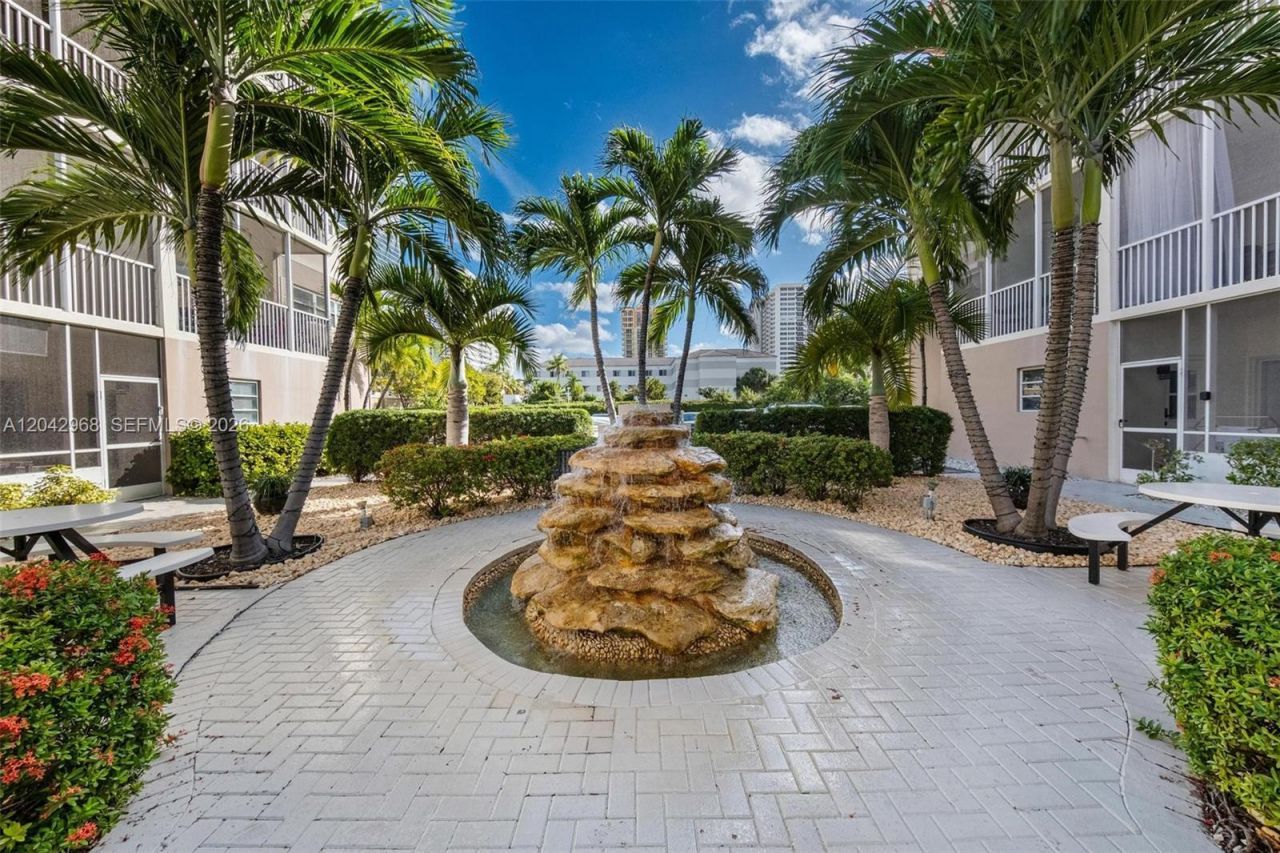 2097 S Ocean Dr, Unit 411, Hallandale Beach, FL 33009 Photo