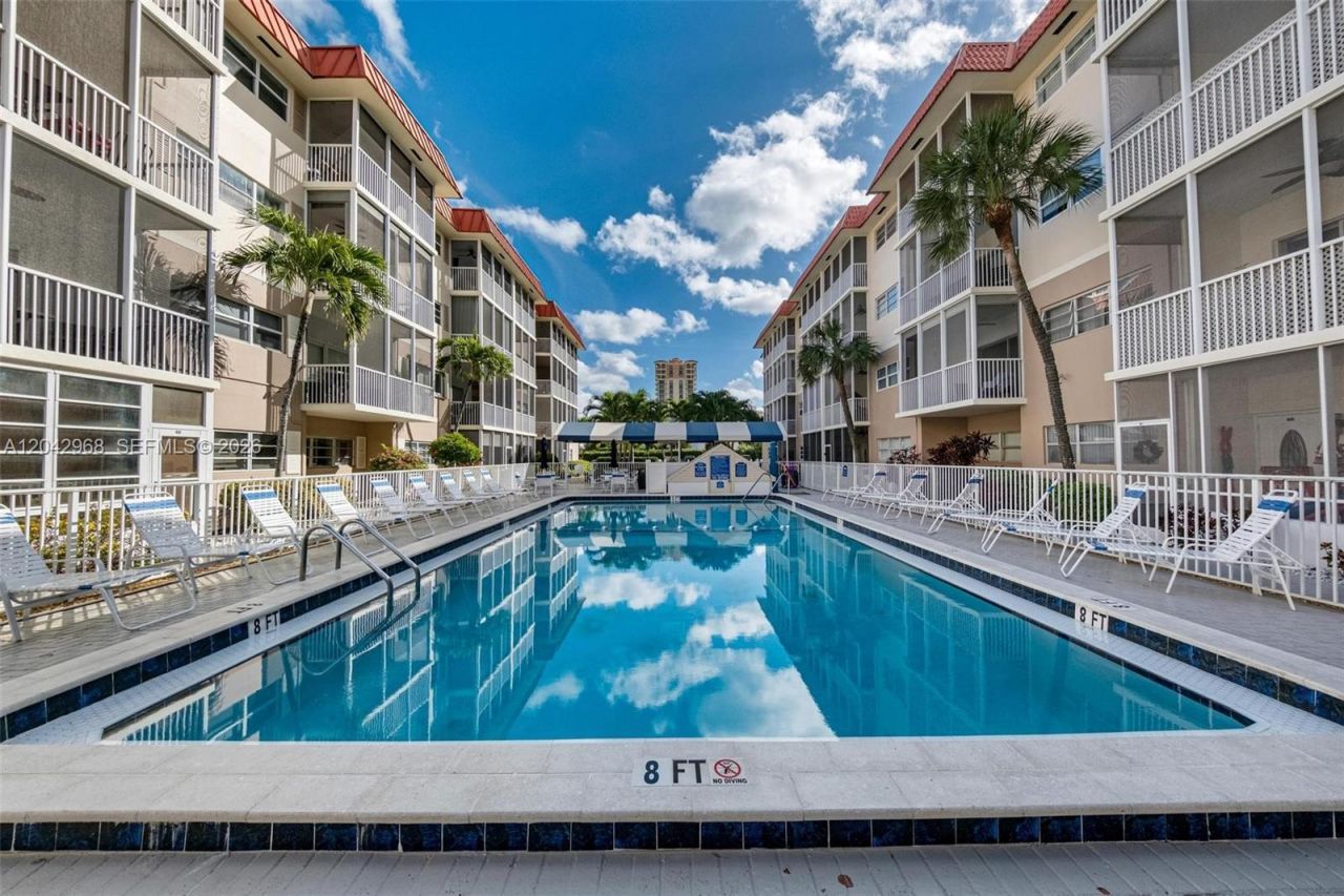 2097 S Ocean Dr, Unit 411, Hallandale Beach, FL 33009 Photo