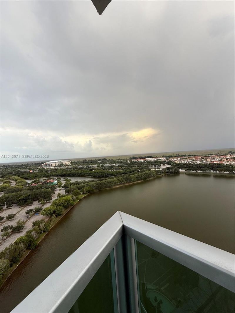 2681 N Flamingo Rd , Unit 2101S, Sunrise, FL 33323 Photo