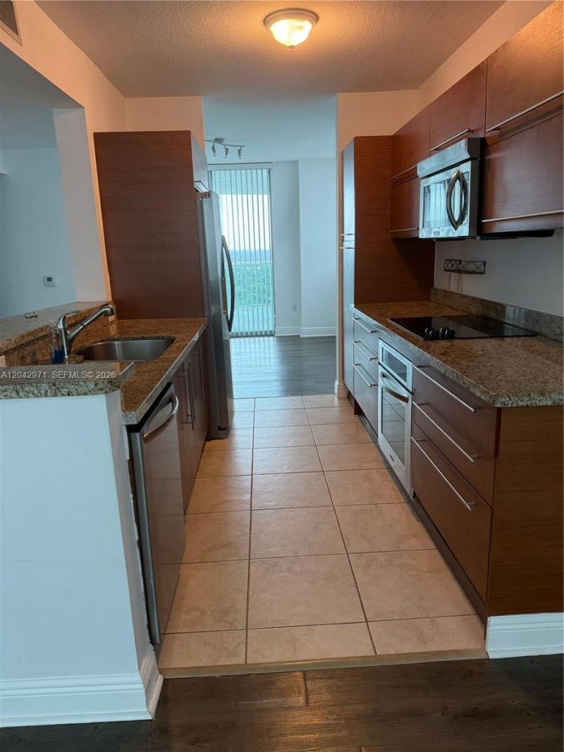 2681 N Flamingo Rd , Unit 2101S, Sunrise, FL 33323 Photo