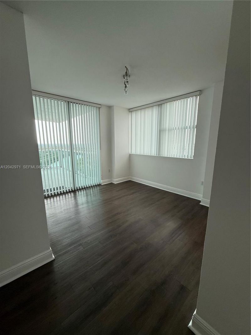 2681 N Flamingo Rd , Unit 2101S, Sunrise, FL 33323 Photo